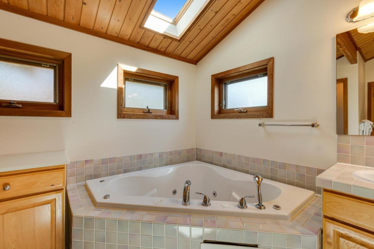 Whidbey Cedar Sunsets Villa Freeland Exteriör bild